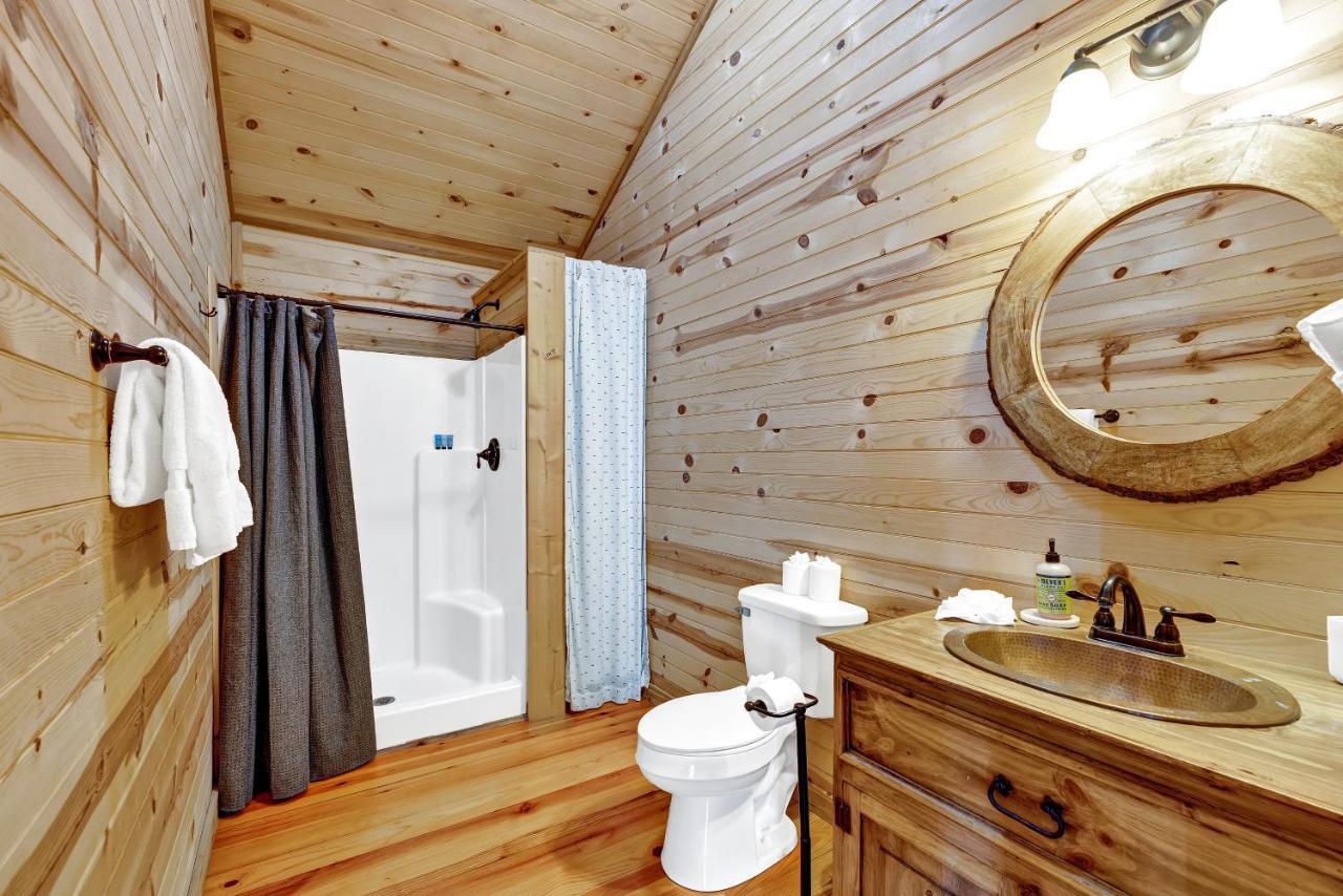 Rocky Ridge Cedar Cabin With Hot Tub & Amazing Views Crabapple Exteriér fotografie